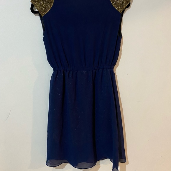 Dress❌SOLD❌ - Picture 2 of 3